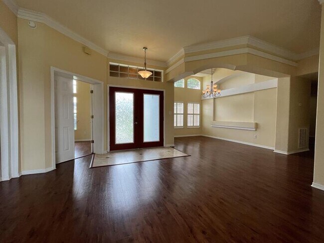 Foto del edificio - 1225 Shelter Rock Rd