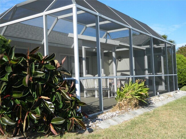 Foto del edificio - Home on the golf course