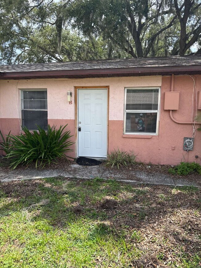 Building Photo - 3013 Allred Dr