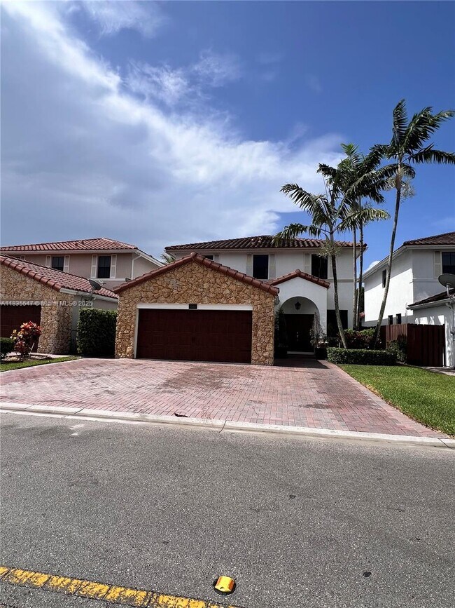Foto del edificio - 9866 NW 10th St