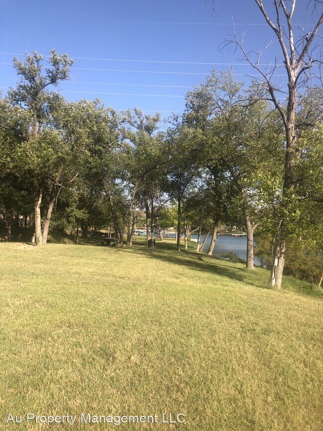 Foto del edificio - 2 br, 1 bath House - 104 ONWETSIA RD