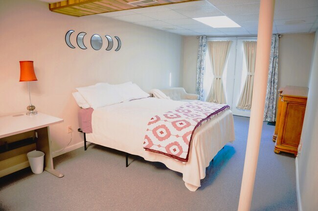 Foto del edificio - 2368 Bateman Bridge Rd