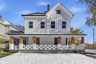 Building Photo - 29 N State Ave