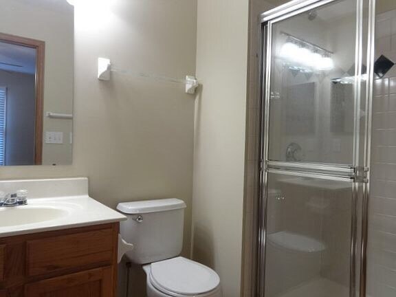 Building Photo - 5890 Westbend Dr