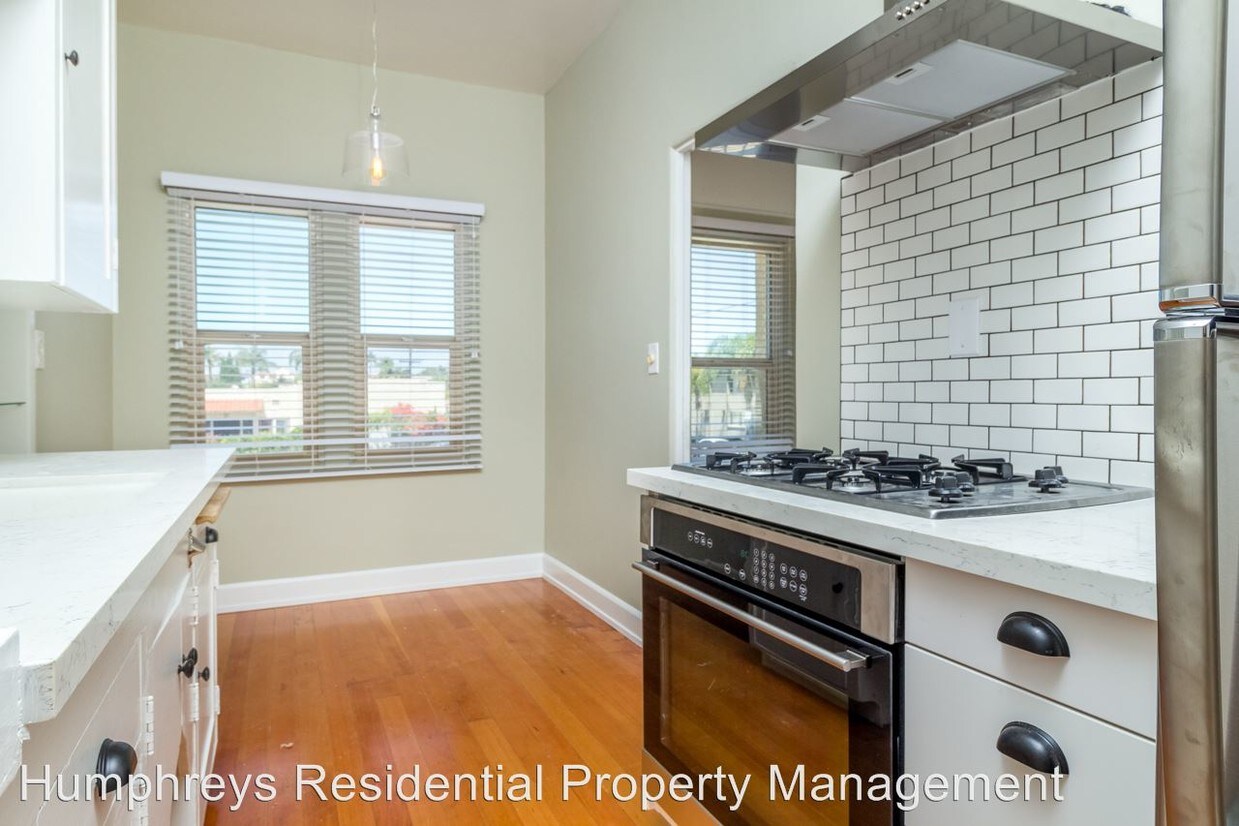 Foto principal - 3993 Louisiana St