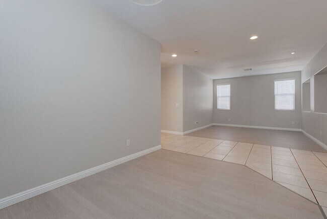 Foto del edificio - 9129 Drifting Bay St