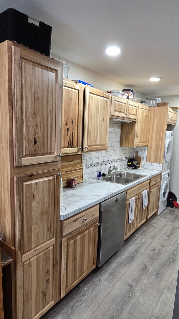 Foto del edificio - 2 Bed, 1.5 Bath Townhome with Garage Near McKee Medical Center