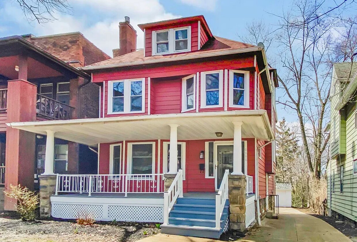 Foto principal - 2292 Bellfield Ave