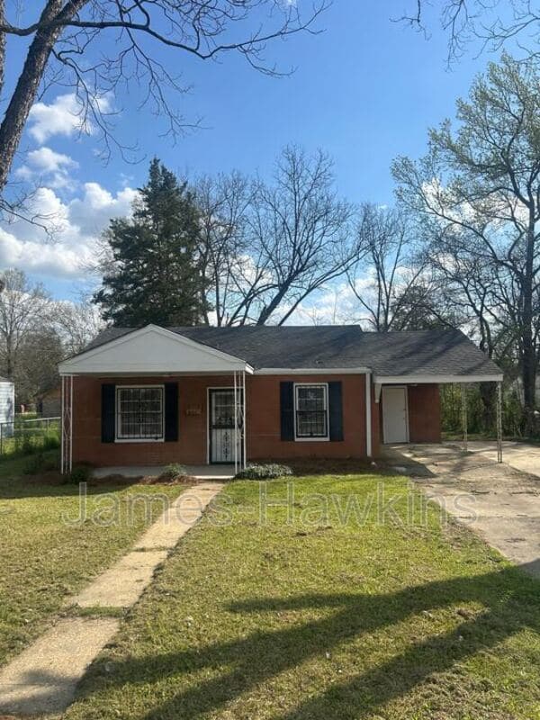 Building Photo - 501 Japonica St