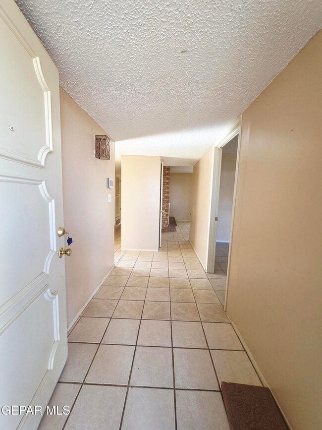 Building Photo - 10457 Aphonia Dr