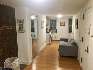 Primary Photo - 425 E 12th St