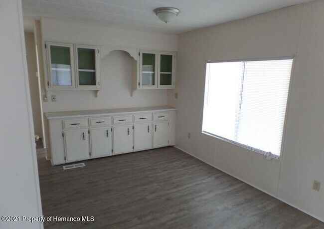Foto del edificio - 14217 Edmonds St