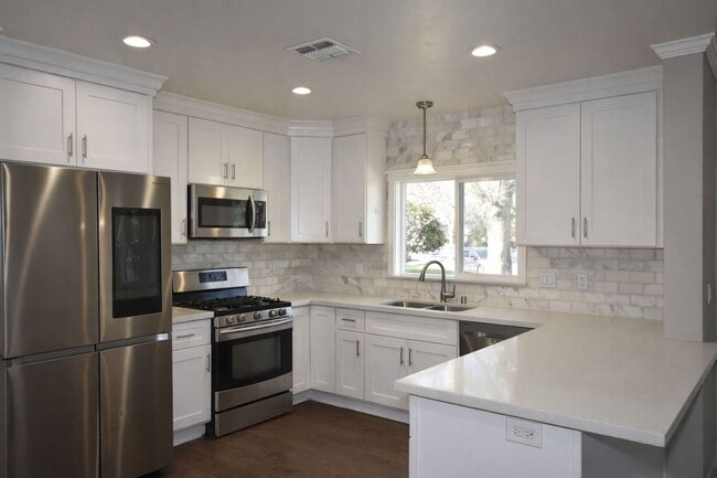 Foto del edificio - 600 Perkins Way