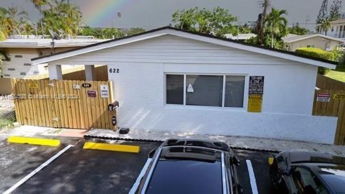 Primary Photo - 622 NE 6th St
