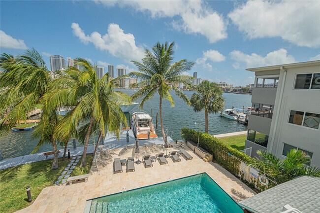 Building Photo - 468 Golden Isles Dr