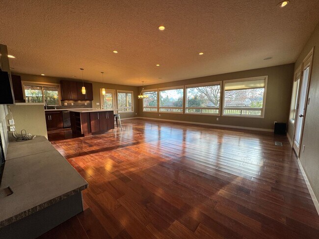 Foto del edificio - 14920 NW Northumbria Ln