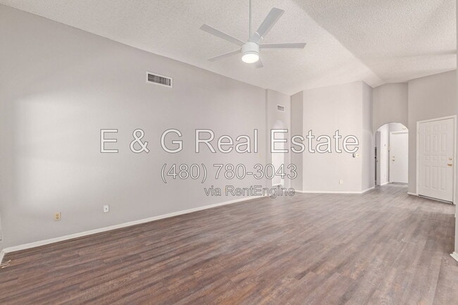 Building Photo - 8651 N 107th Dr