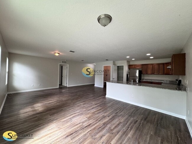 Building Photo - 8012 Hastings St