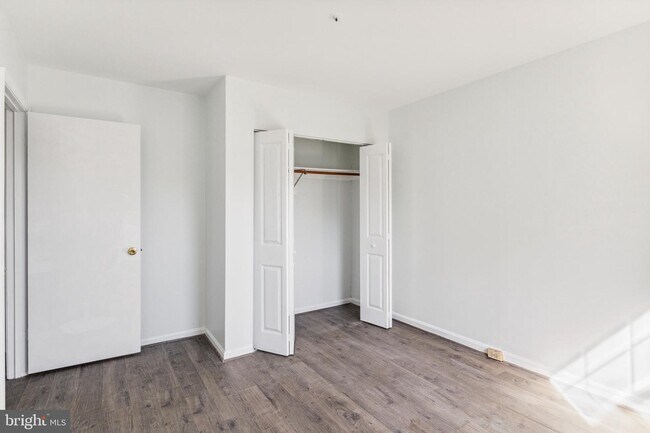 Foto del edificio - Amazing Opportunity to Rent this beautiful...