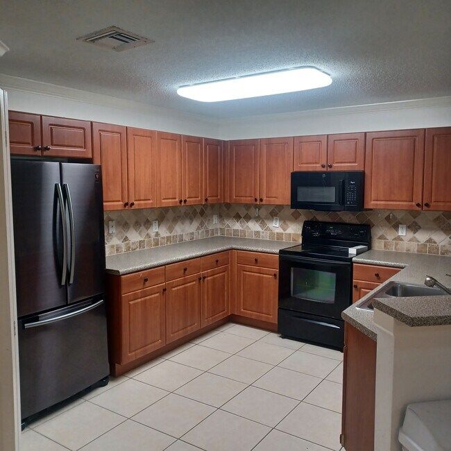 Building Photo - 6258 Adriatic Way