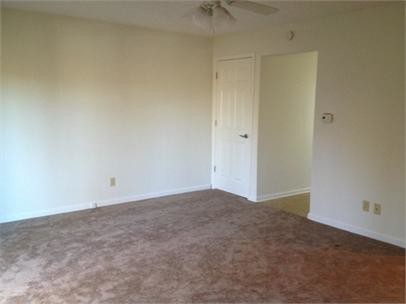 Building Photo - 2801 Chesterfield Ave