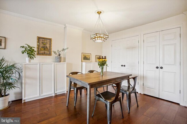 Foto del edificio - 801 S Pitt St