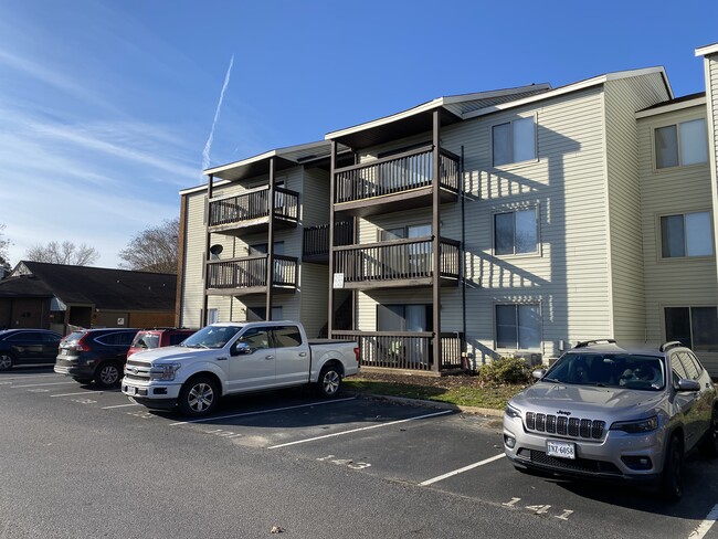 Building Photo - 103 Haverford Ct