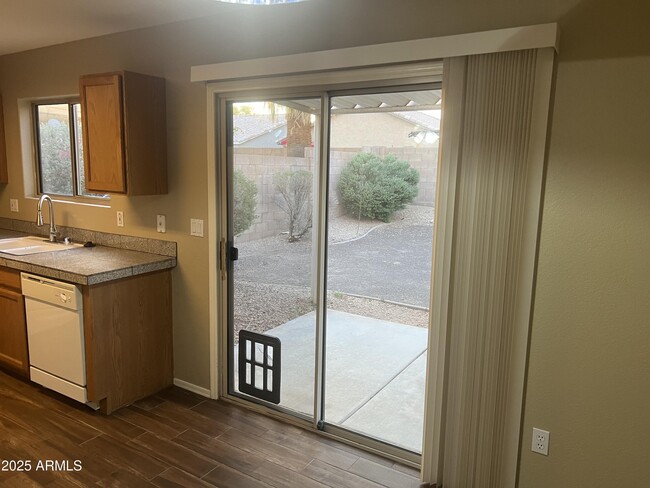 Building Photo - 15032 W Jackpot Way