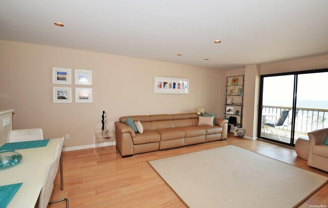 Foto del edificio - 360 Shore Rd