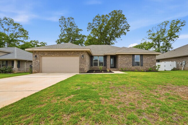 Foto del edificio - 5810 Crestlake Dr