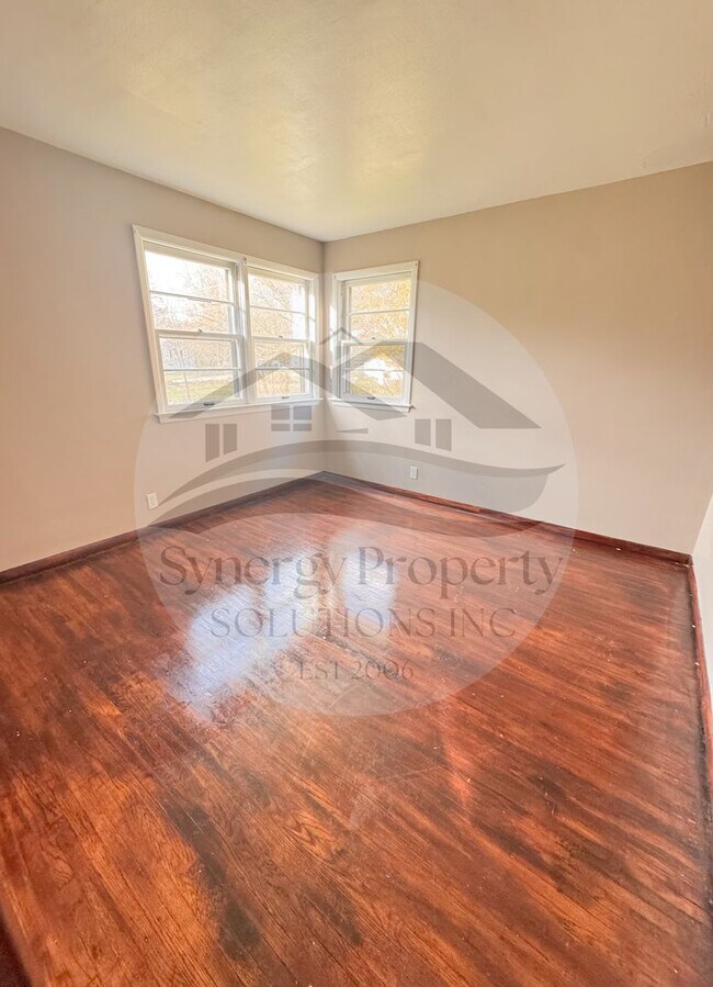 Foto del edificio - Madison Home with 2 Car Garage