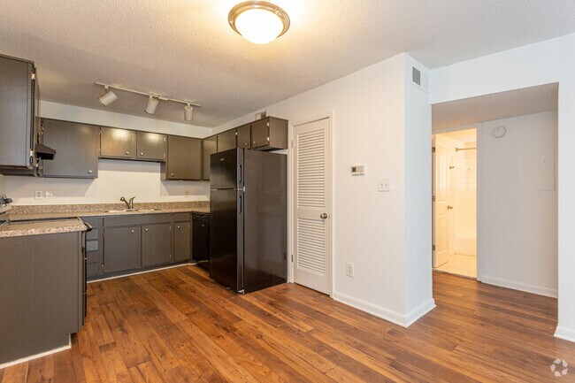 2BR, 2BA - 800 SF - Element 26 Apartments