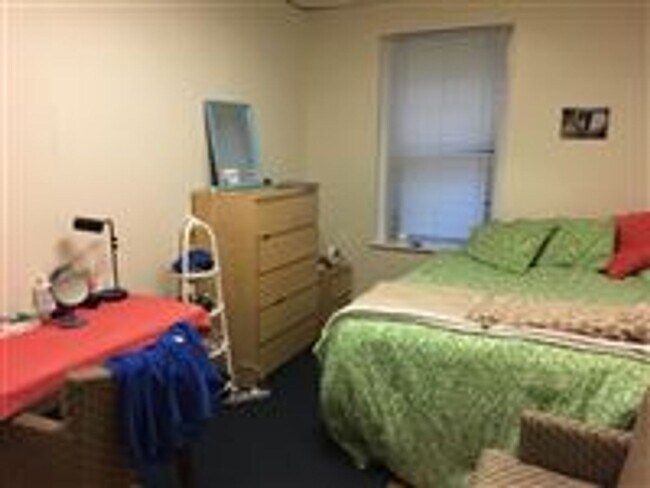 Building Photo - 9/1 No Fee! Full 2BR near Kenmore, BU, heat/hot water inc!