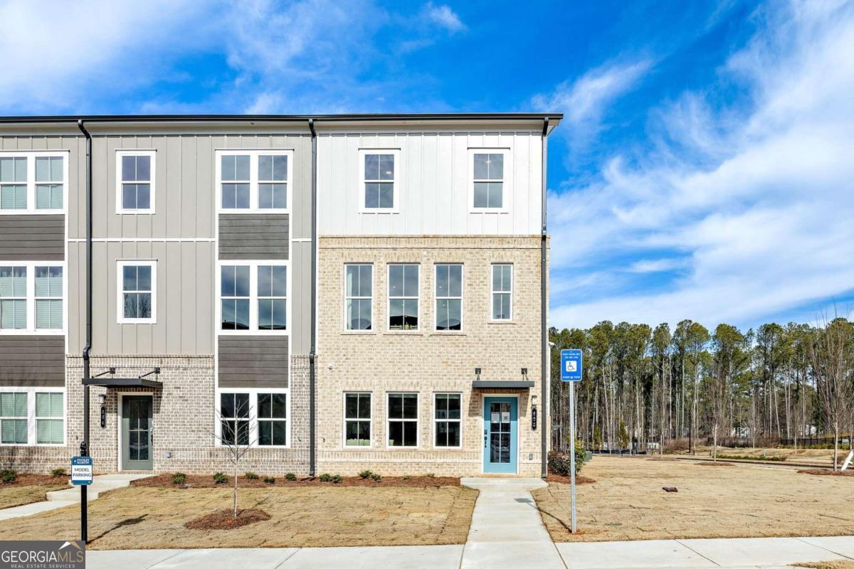 Foto principal - 1158 Buice Lake Pkwy