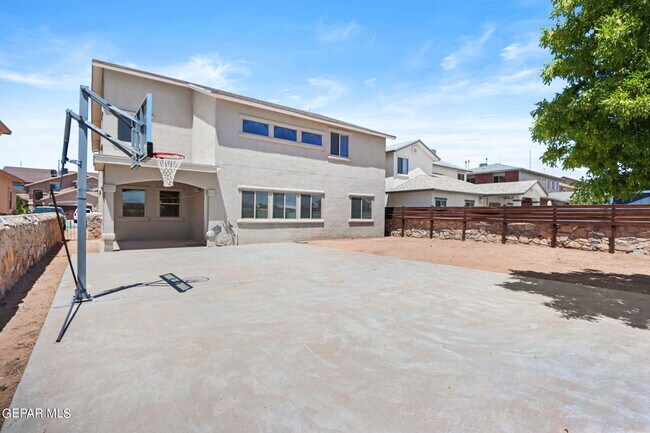 Building Photo - 3008 Tierra Cuervo Dr