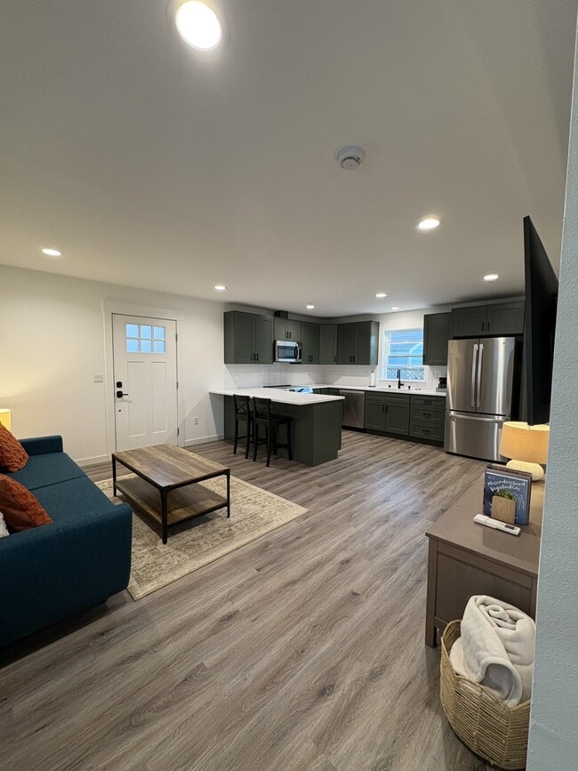 Building Photo - 2310 Virginia Ave