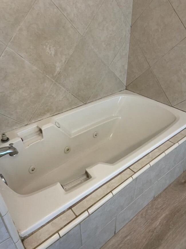 19924 Welby Way, CA 91306 Townhome Rentals in CA