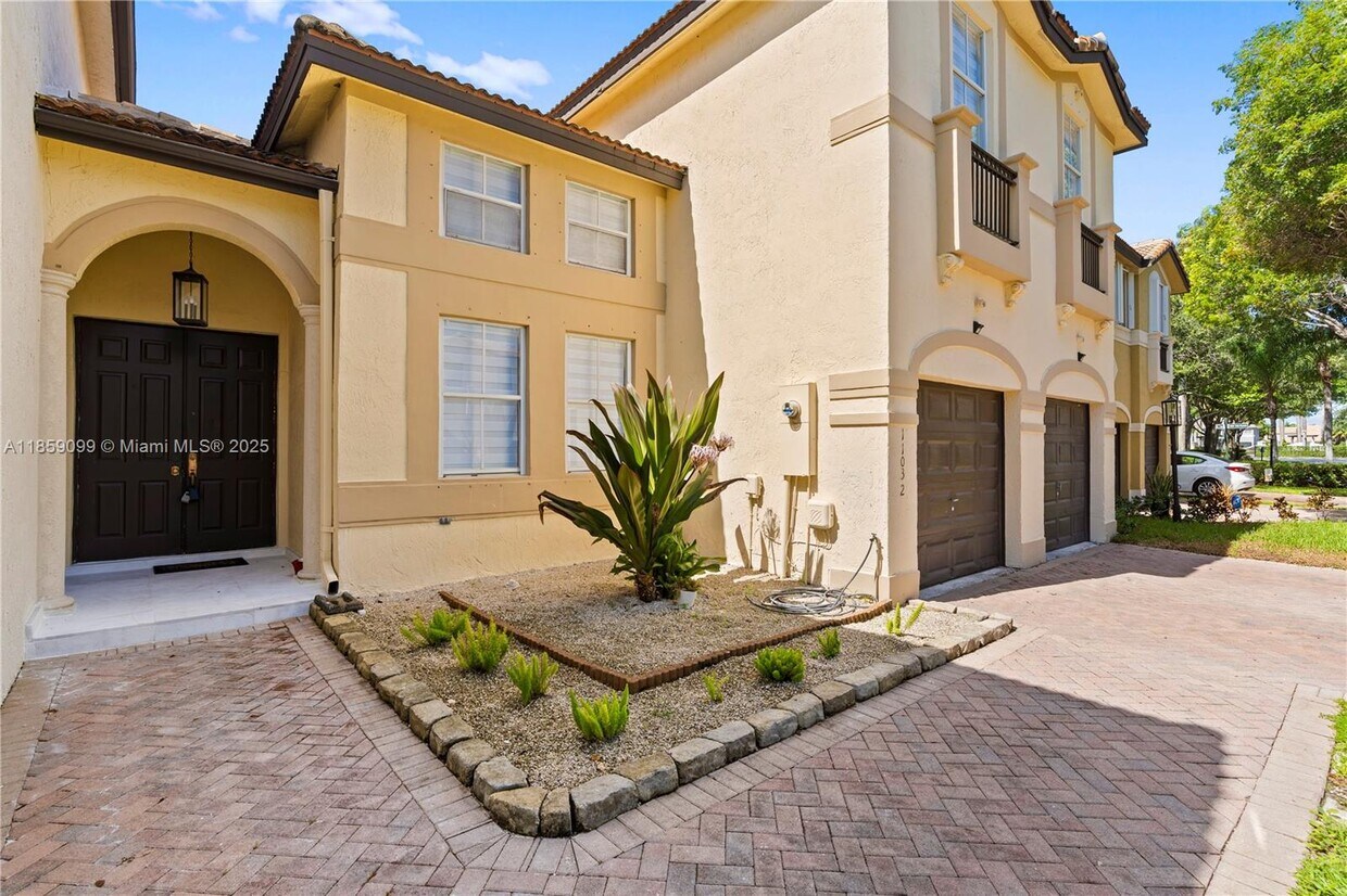 Foto principal - 11032 NW 48th Ln