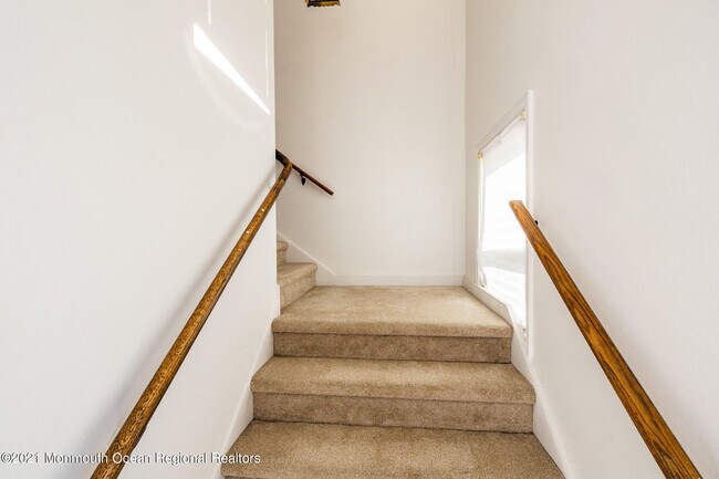 Foto del edificio - 11N Village Mall