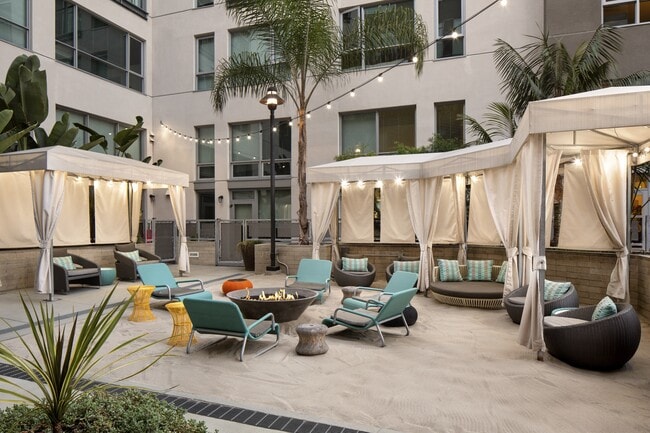 Foto del edificio - Nova Apartment Homes
