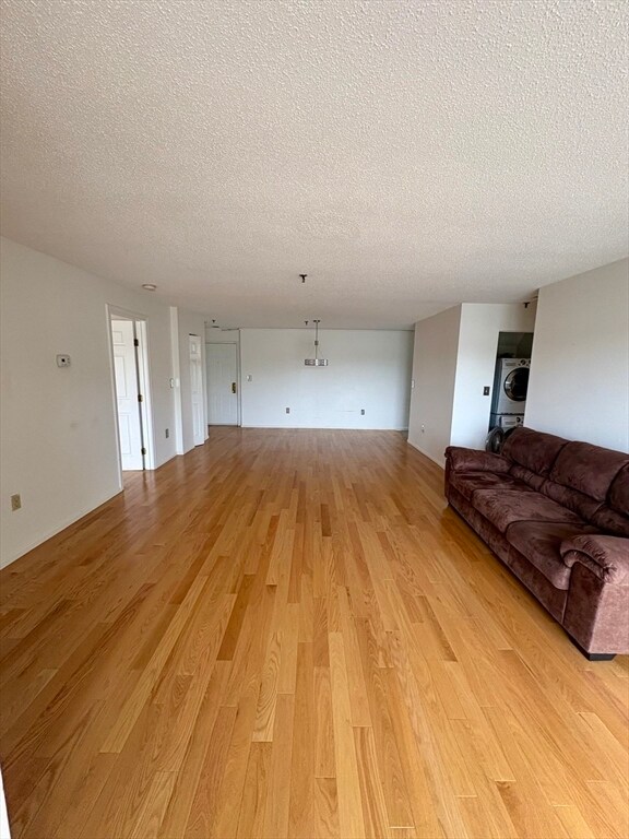 Foto del edificio - 3920 Mystic Valley Pkwy