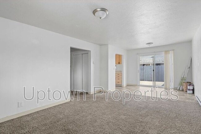 Foto del edificio - 130 N 4th Ave