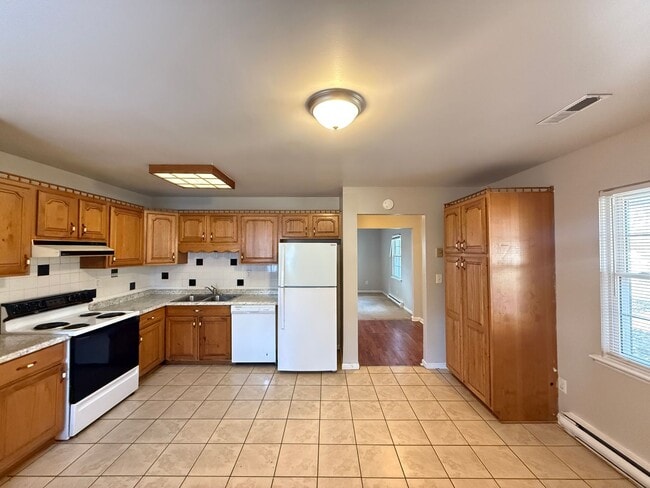 Photo - 2770 Laguna Ave House