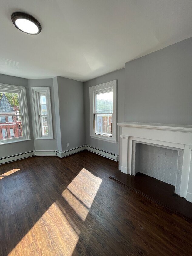 Foto principal - 295 Liberty St