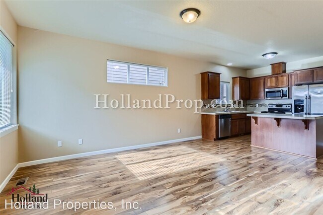 Foto del edificio - 3 br, 2.5 bath House - 2548 Carson Loop