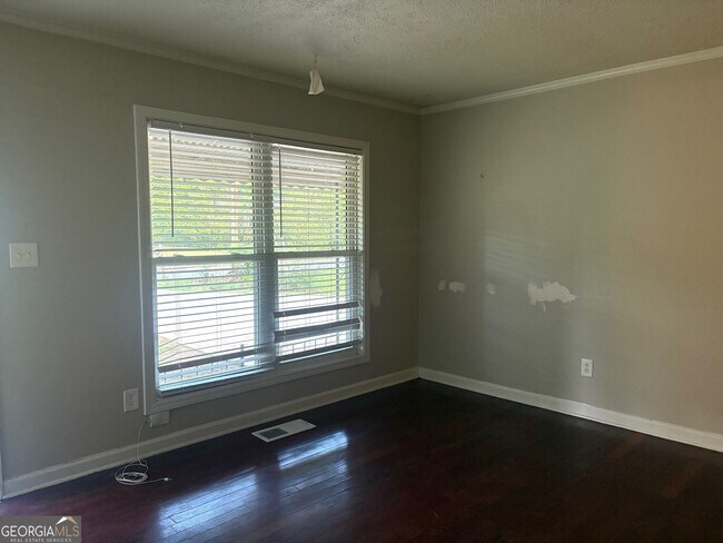 Building Photo - 8145 Attleboro Dr