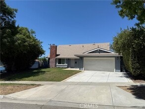 Building Photo - 3195 Newell Dr