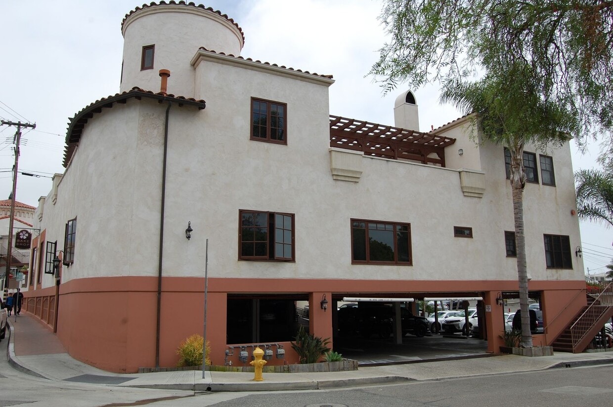 Unbelievable location from this 2 bedroom House Rental in San