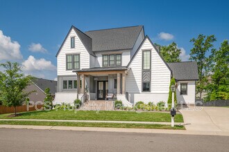 Building Photo - 3618 Graythorne Dr