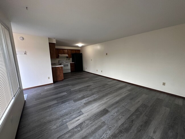 Foto del edificio - 2 Bedroom 1 Bath Single Story 4-plex